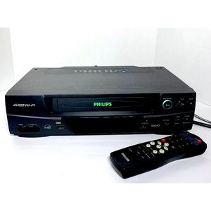 PHILIPS VR620CAT21 VHS VCR Player with Remote Works Great!